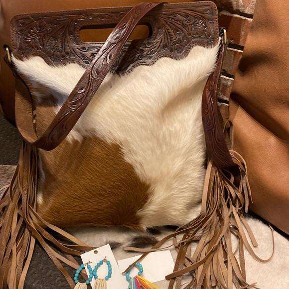 Cowhide and country bag with fringe - Picture 2 of 8